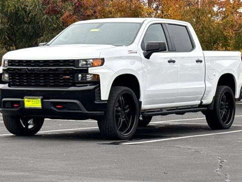 Used 2019 Chevrolet Silverado 1500 Custom Trail Boss w/ Custom Convenience Package image 16