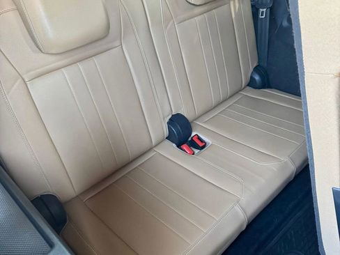 Used 2022 Volkswagen Tiguan SE image 14