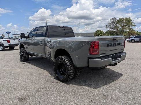 Used 2026 RAM 3500 Laramie w/ Night Edition AWD/4WD image 6