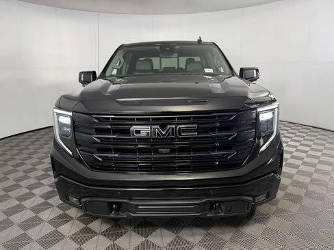 Used 2024 GMC Sierra 1500 Elevation w/ Elevation Premium Package AWD/4WD image 11