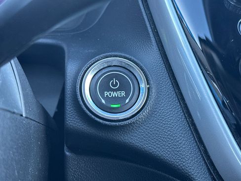 Used 2022 Chevrolet Bolt EUV LT w/ Comfort Package image 34