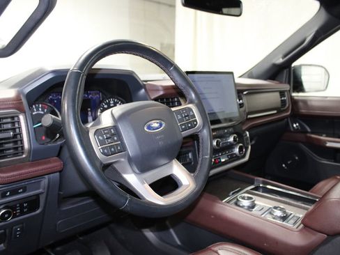 Used 2024 Ford Expedition Max Limited image 19