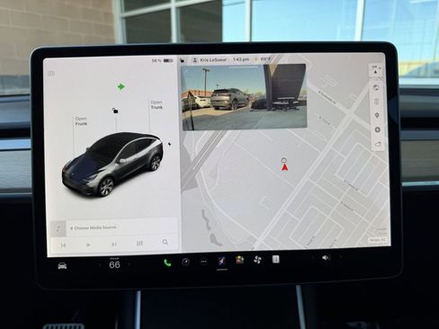 Used 2020 Tesla Model Y Long Range image 25