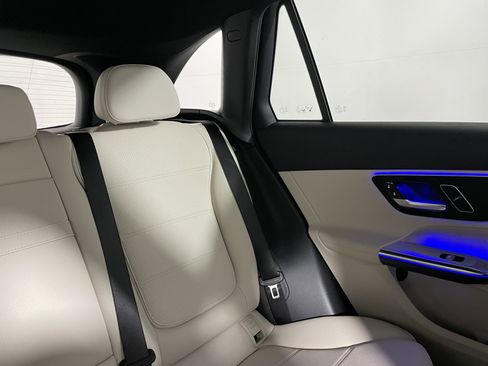 New 2026 Mercedes-Benz GLC 300 image 15