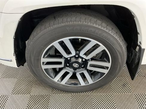 Used 2019 Toyota 4Runner Limited AWD/4WD image 9