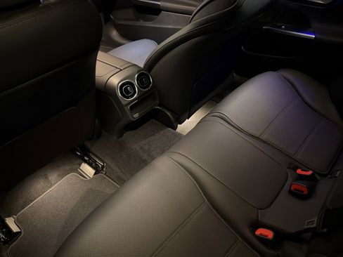 New 2026 Mercedes-Benz C 300 Sedan image 11