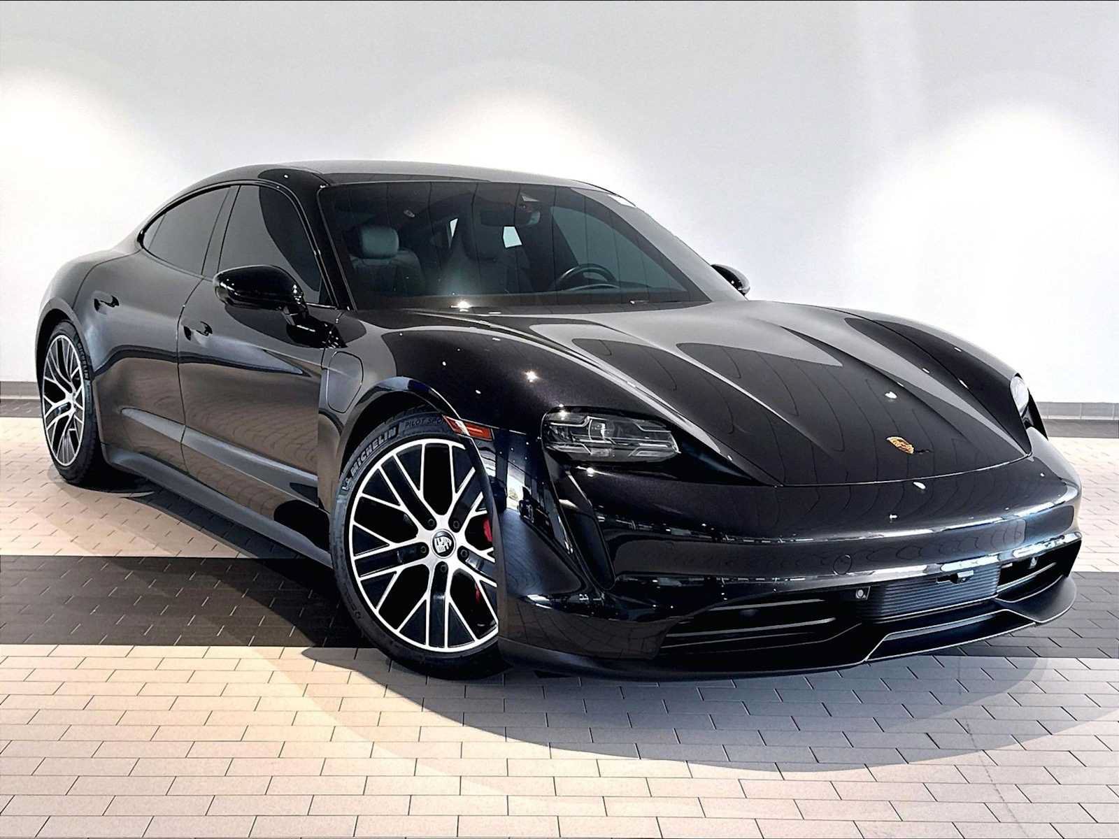 Used 2021 Porsche Taycan 4S AWD/4WD image 12