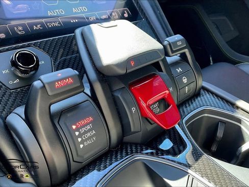 Used 2023 Lamborghini Urus Performante image 29