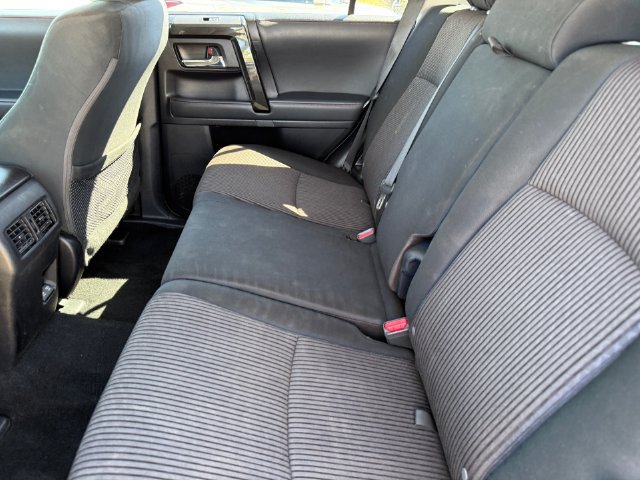 Used 2022 Toyota 4Runner TRD Off-Road AWD/4WD image 25