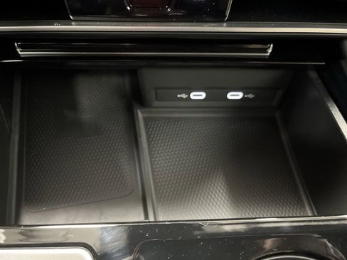 Used 2024 Volkswagen Atlas Cross Sport SE image 23