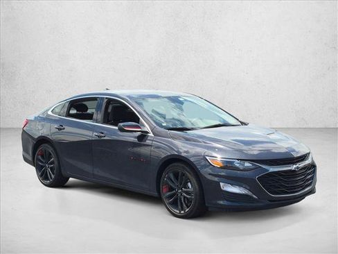 Used 2023 Chevrolet Malibu LT w/ Redline Edition FWD image 3
