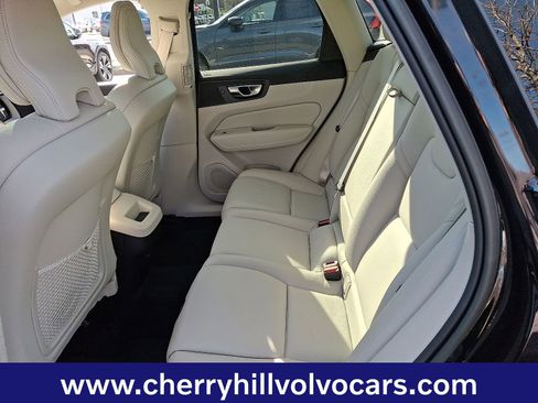 Certified 2023 Volvo XC60 B5 Plus image 11