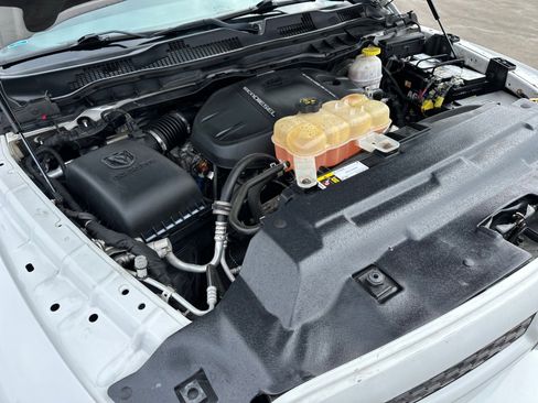 Used 2018 RAM 1500 Outdoorsman image 16