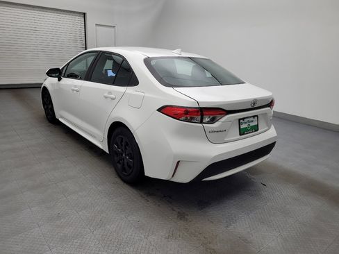 Used 2021 Toyota Corolla LE image 5