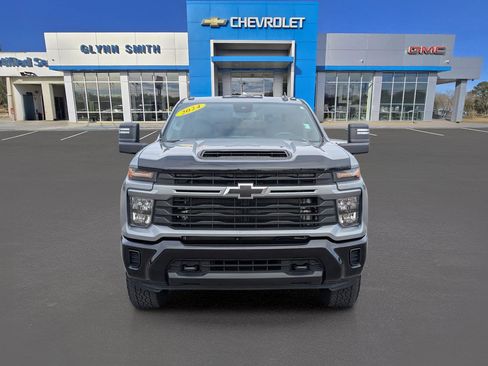 Certified 2024 Chevrolet Silverado 2500 Custom w/ Custom Value Package image 2