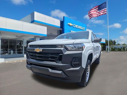 Used 2026 Chevrolet Colorado W/T w/ Advanced Trailering Package RWD image 7