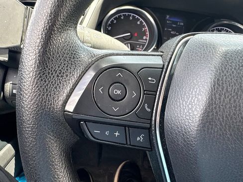 Used 2019 Toyota Camry LE FWD image 36