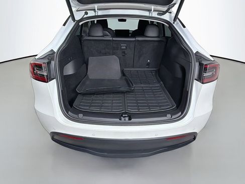 Used 2022 Tesla Model Y Performance AWD/4WD image 26
