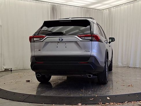 Certified 2022 Toyota RAV4 XLE image 8