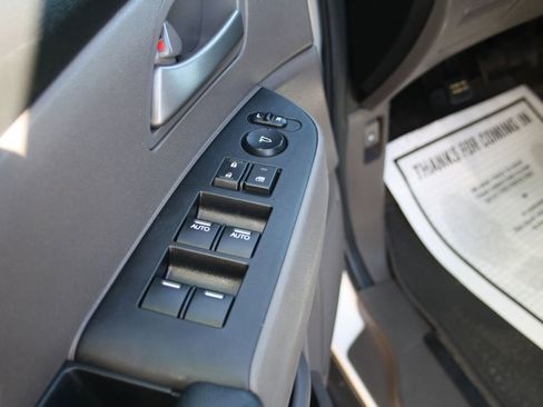 Used 2012 Honda Odyssey EX-L image 16