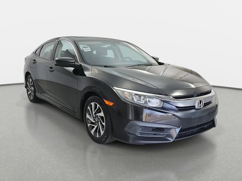Used 2018 Honda Civic EX image 3