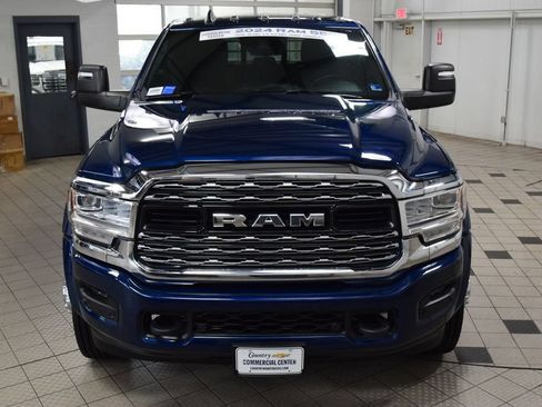 Used 2024 RAM 5500 4x4 Crew Cab image 2
