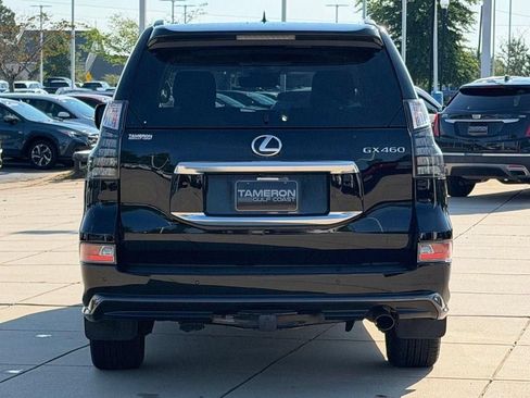 Used 2023 Lexus GX 460 Premium w/ Accessory Package AWD/4WD image 3