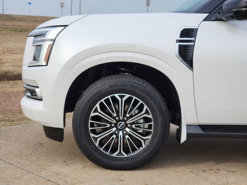 New 2026 Nissan Armada SL image 10