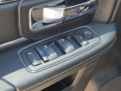 Used 2015 RAM 2500 Laramie AWD/4WD image 21
