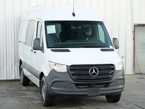 Used 2021 Mercedes-Benz Sprinter 2500 w/ Charging Package, Dashboard image 44