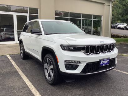 New 2023 Jeep Grand Cherokee 4WD 4xe w/ Luxury Tech Group II