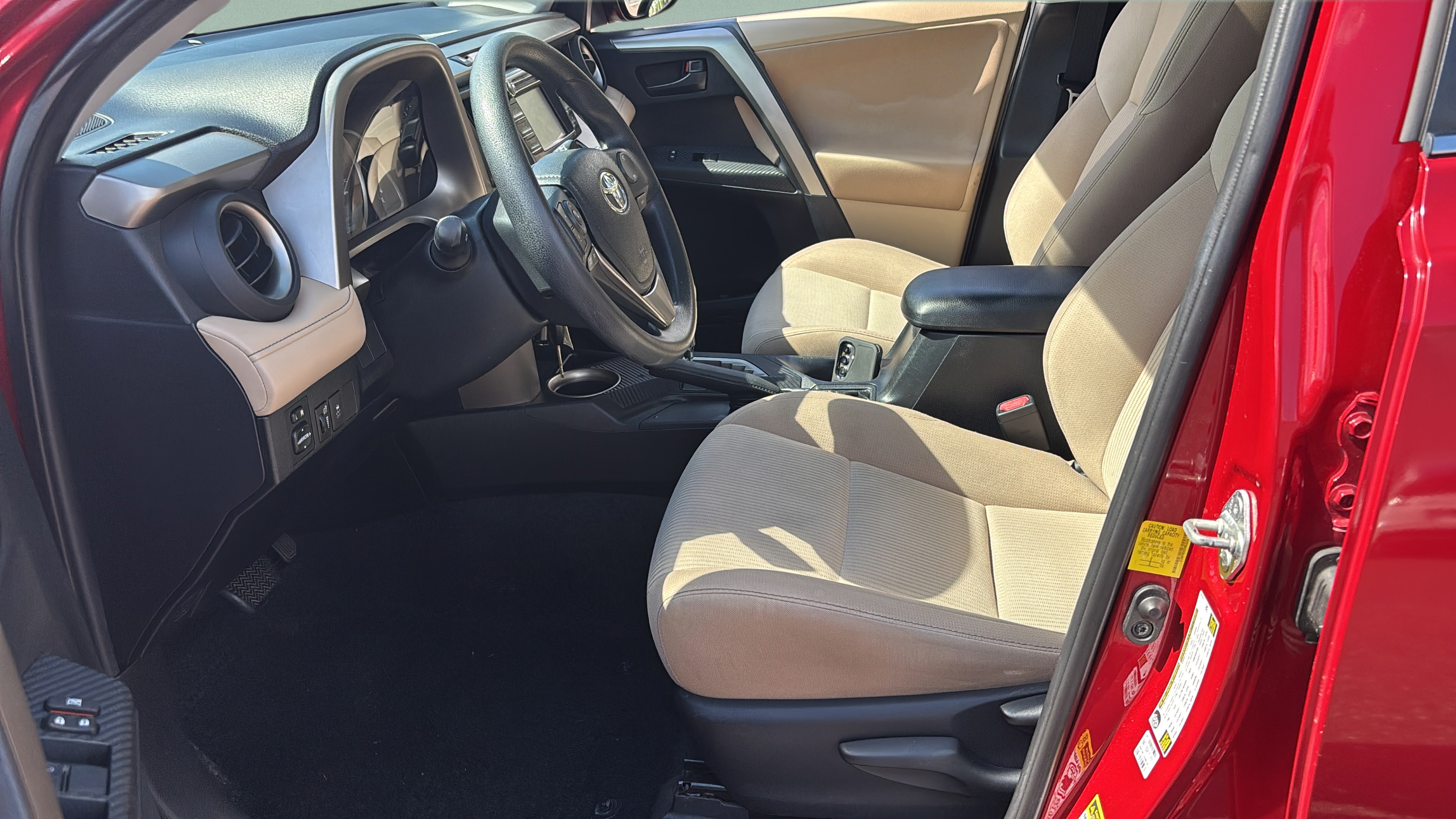 Used 2013 Toyota RAV4 XLE FWD image 19