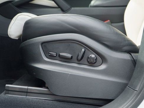 Certified 2025 Porsche Cayenne Coupe image 20