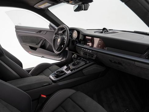 Used 2024 Porsche 911 GT3 image 34