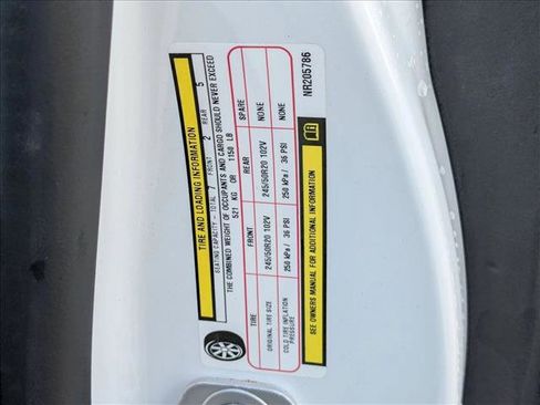 Used 2022 Chrysler Pacifica Limited image 19