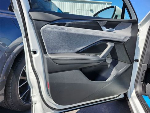New 2026 Volkswagen Tiguan S AWD/4WD image 10