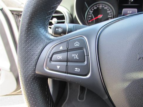 Used 2018 Mercedes-Benz C 300 Sedan image 17