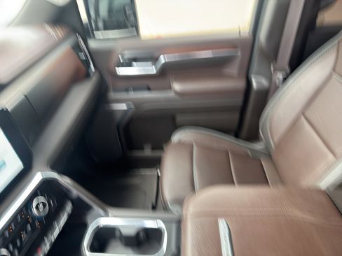 Used 2024 GMC Sierra 2500 Denali w/ Denali Reserve Package image 23