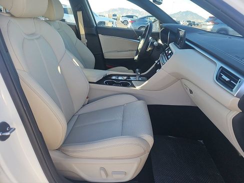 Used 2026 Genesis G70 2.5T RWD image 9