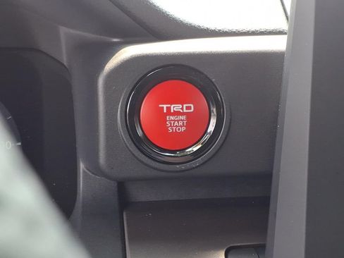 Certified 2026 Toyota Tacoma TRD Off-Road AWD/4WD image 8