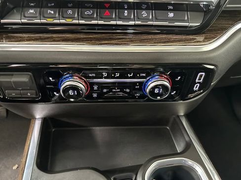 New 2026 GMC Sierra 1500 Elevation w/ Elevation Premium Package AWD/4WD image 24
