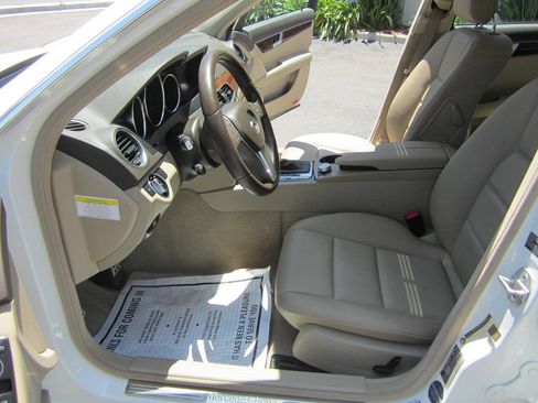 Used 2013 Mercedes-Benz C 300 4MATIC Sedan image 26