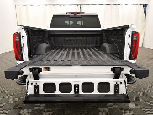 Used 2024 GMC Sierra 2500 Denali w/ Denali Reserve Package image 7