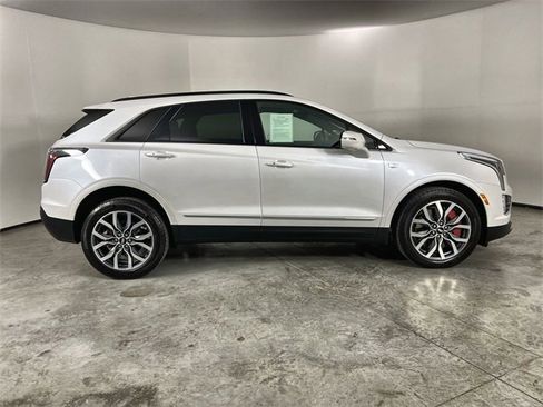 Certified 2024 Cadillac XT5 Sportv image 9
