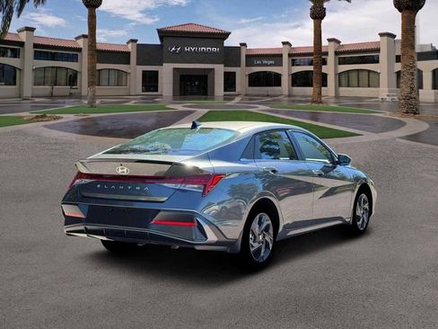 New 2026 Hyundai Elantra SEL Sport Premium FWD image 7