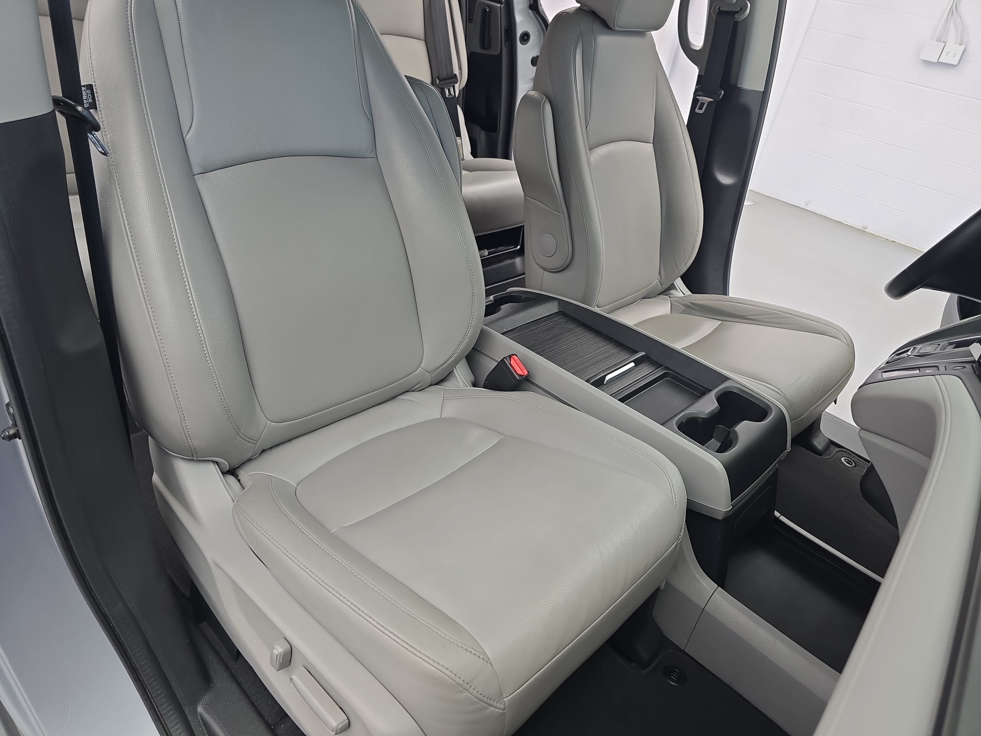 Used 2018 Honda Odyssey EX-L image 10