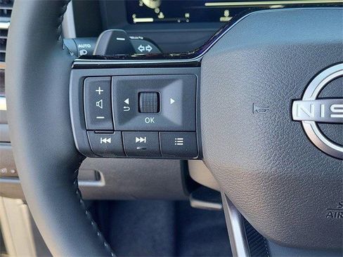 New 2026 Nissan Rogue Platinum image 11