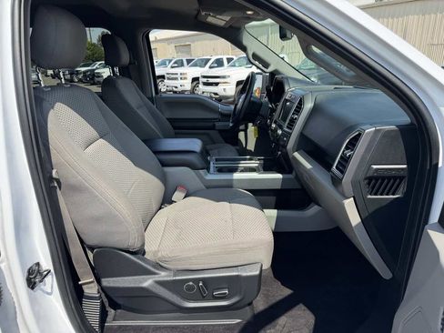 Used 2016 Ford F150 XLT w/ Equipment Group 302A Luxury image 18