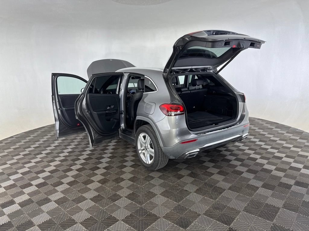 Used 2021 Mercedes-Benz GLA 250 4MATIC image 18