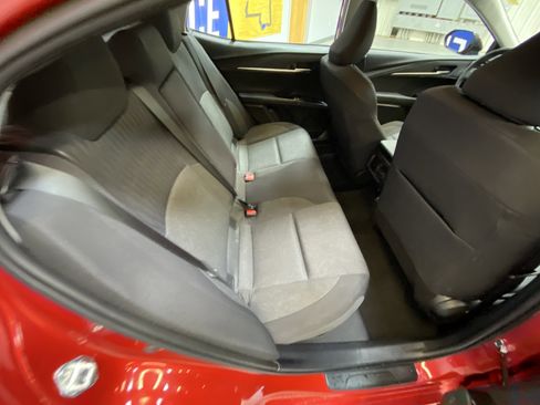 Used 2025 Toyota Camry LE image 29